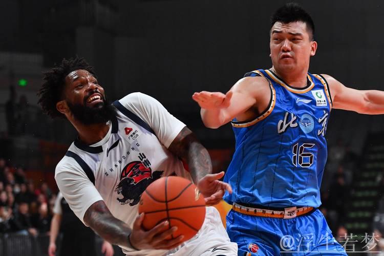 鲍威尔砍下26分 山东高速险胜北京北汽勇夺CBA俱乐部杯